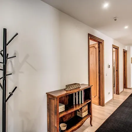 3 Bedrooms Vatican Center *