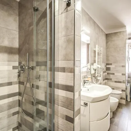 아파트 3 Bedrooms Vatican Center