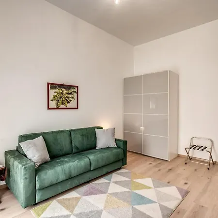 3 Bedrooms Vatican Center *