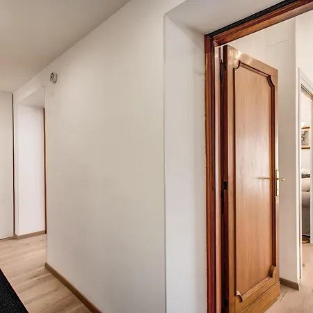 3 Bedrooms Vatican Center 로마