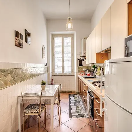 3 Bedrooms Vatican Center Apartment
