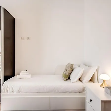 아파트 3 Bedrooms Vatican Center