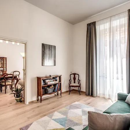 아파트 3 Bedrooms Vatican Center